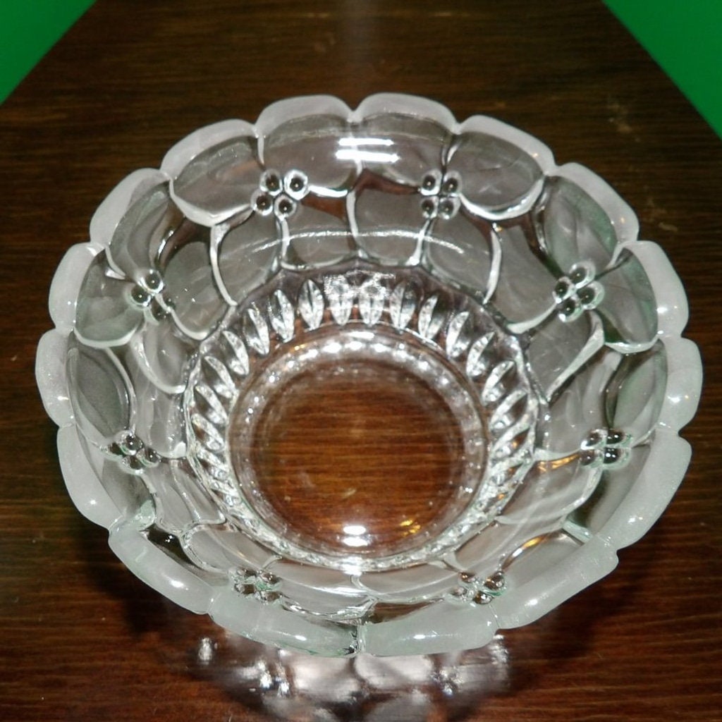 Vintage 1950s Hawaiian Orchids Frosted Clear Pressed Glass Candy & Nut Bowl