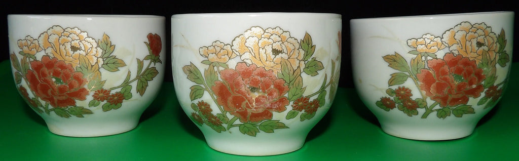 Vintage Japanese Porcelain Sake & Tea Cups with Floral Design — Set of 3