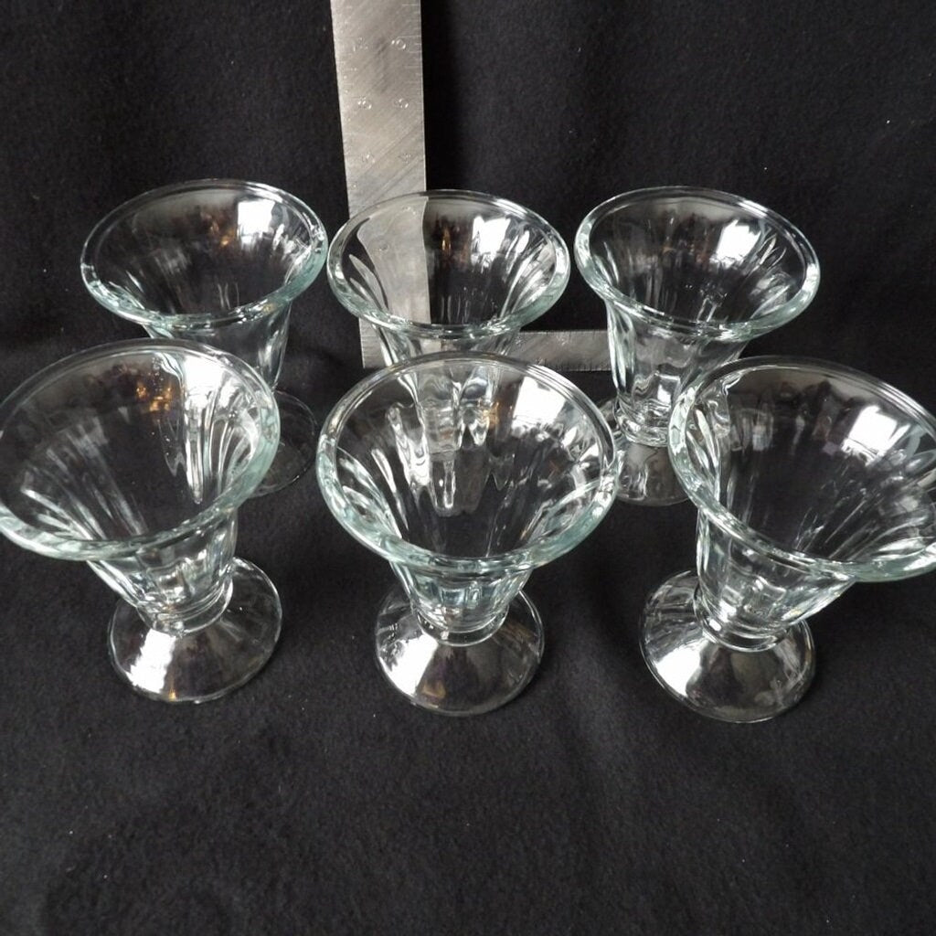 Vintage Libbey Ice Cream Soda Glasses Clear 5 inches Tall (Set of 6)