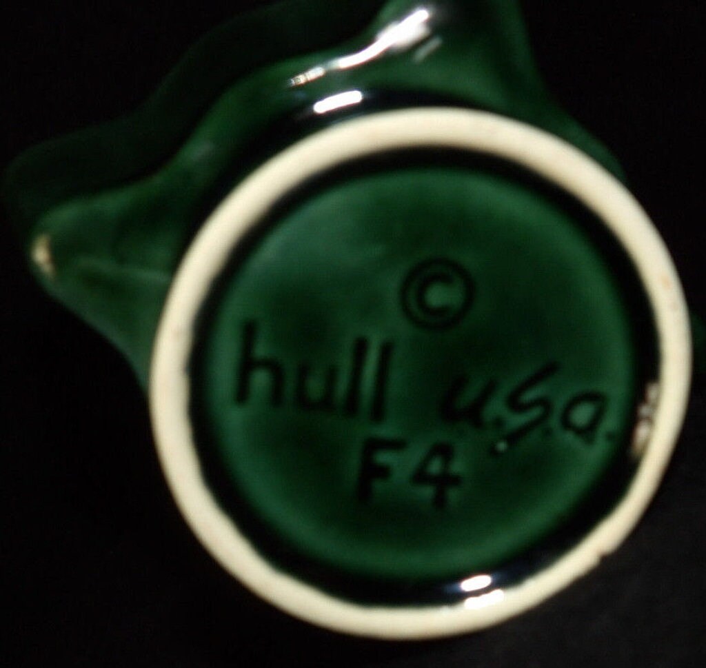 Hull Pottery Imperial Line F4 Green Square Pedestal Planter Vase — Vintage Collectible