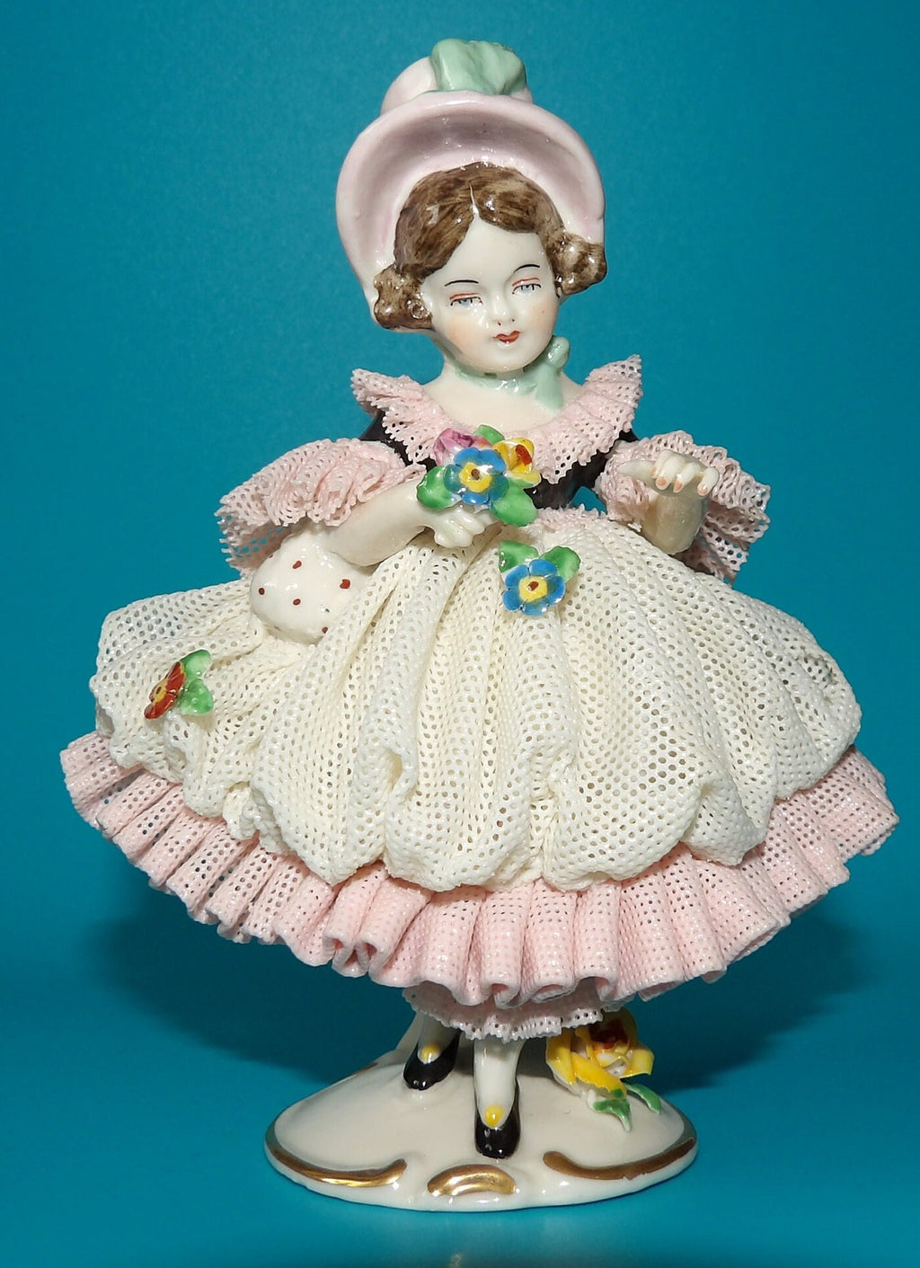 Antique 1930s Dresden Girl Figurine with Lace Detail — Rare Porcelain Collectible