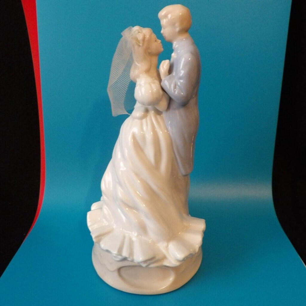 Vintage Bride and Groom with Music Box