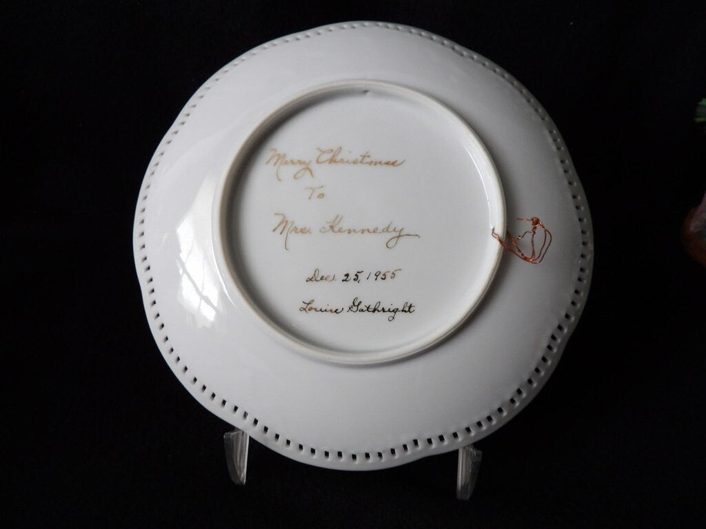 Vintage 1955 Hand-Painted Porcelain Christmas Plate — Roses & Lilacs with Gold Trim