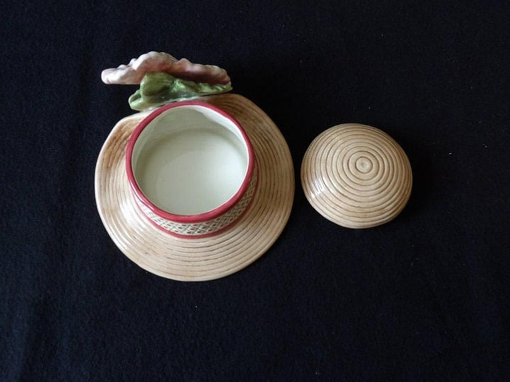 Fitz and Floyd Essentials Straw Hat w/ Pink Hibiscus Flowers Lidded Trinket Box
