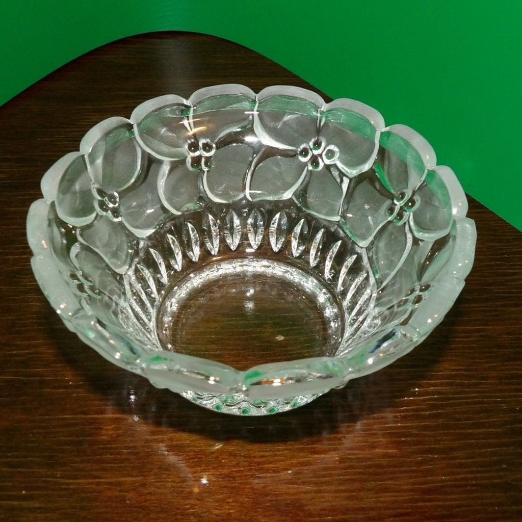 Vintage 1950s Hawaiian Orchids Frosted Clear Pressed Glass Candy & Nut Bowl