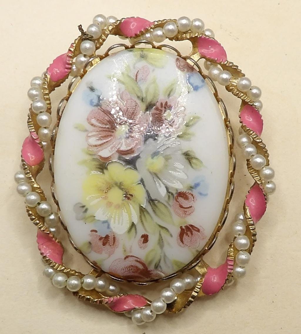 Women's Antique Oval Brooch — Hand Painted Floral with Faux Pearl & Pink Enamel Frame