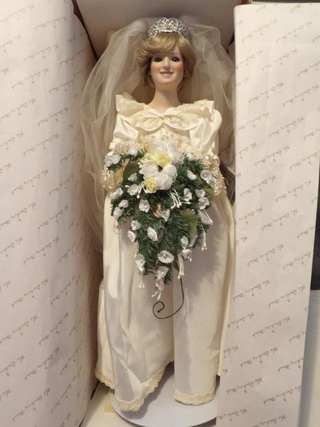 The Danbury Mint Princess Diana Bride Doll Commemorative Edition 15 inch